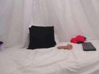 Live sex webcam photo for miasmithh #148520874