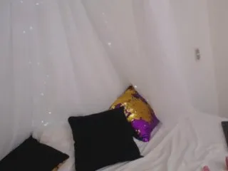 Live sex webcam photo for miasmithh #148785075