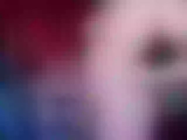 Live sex webcam photo for MiaSun #276435079