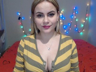 Live sex webcam photo for MIASWEET21 #145528714