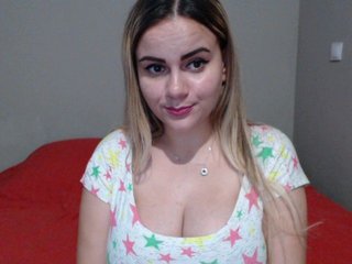 Live sex webcam photo for MIASWEET21 #164011997