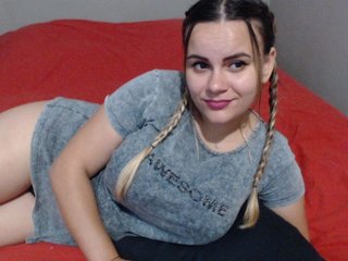 Live sex webcam photo for MIASWEET21 #168332508