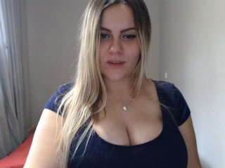 Live sex webcam photo for MIASWEET21 #183963177