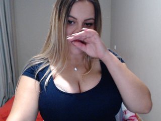 Live sex webcam photo for MIASWEET21 #184104727