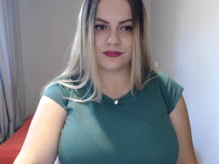 Live sex webcam photo for MIASWEET21 #184403240