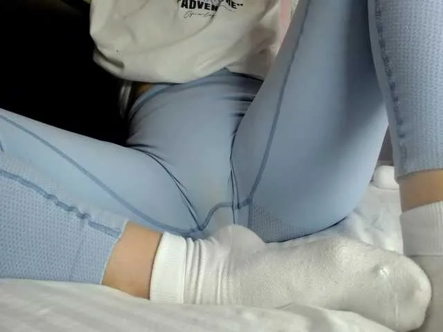 Live sex webcam photo for MiaSweety #278019498