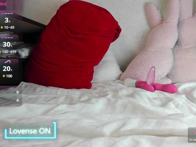 Live sex webcam photo for MiaSweety #291625786