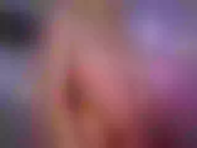 Live sex webcam photo for MiaTonyy #273640253