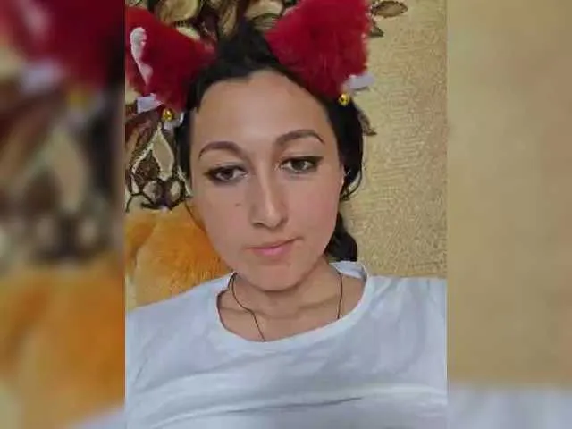 Live sex webcam photo for MiaTorres #290919952