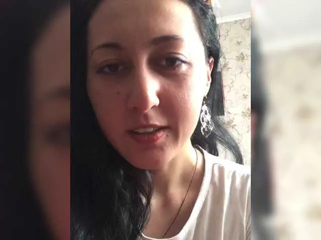 Live sex webcam photo for MiaTorres #290949866