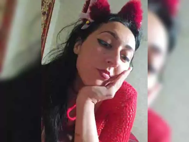 Live sex webcam photo for MiaTorres #290958640