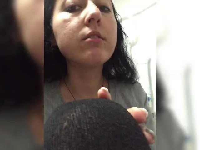 Live sex webcam photo for MiaTorres #291085544