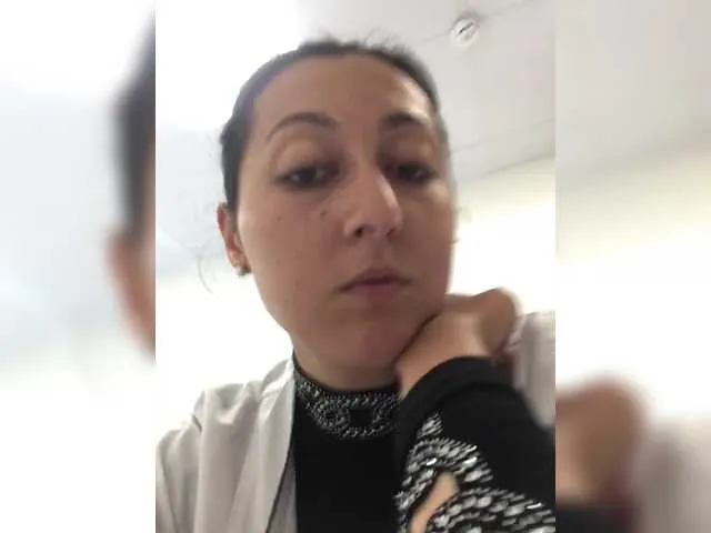 Live sex webcam photo for MiaTorres #291103290