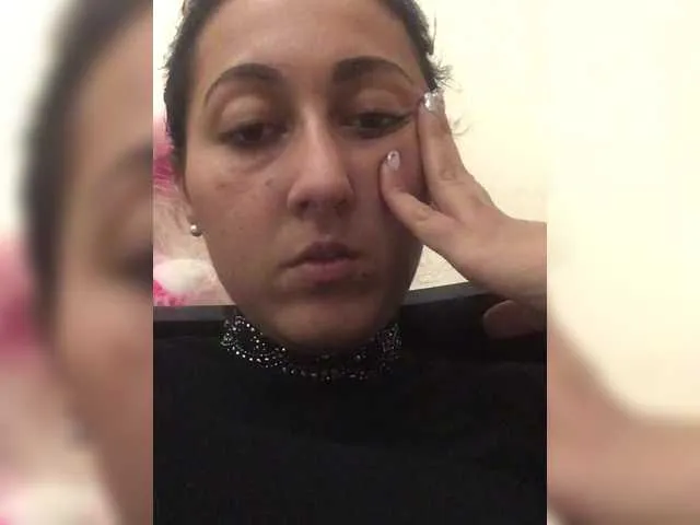 Live sex webcam photo for MiaTorres #291126945