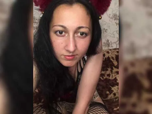 Live sex webcam photo for MiaTorres #291168991