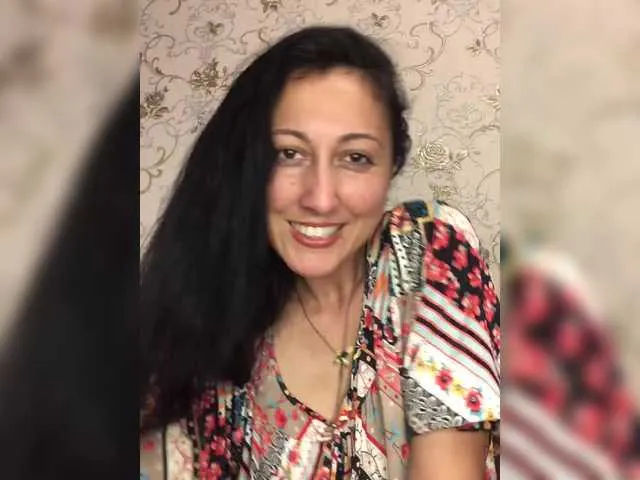 Live sex webcam photo for MiaTorres #291379310