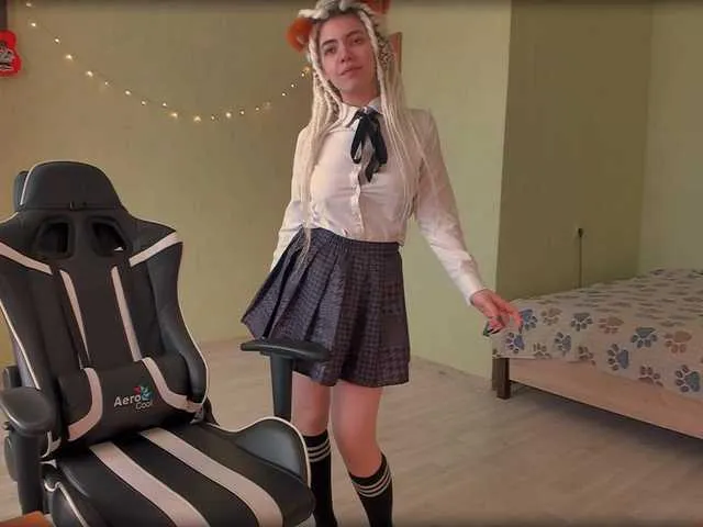 Live sex webcam photo for MiaUnicorn #272596107