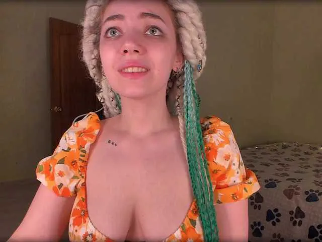 Live sex webcam photo for MiaUnicorn #273094070