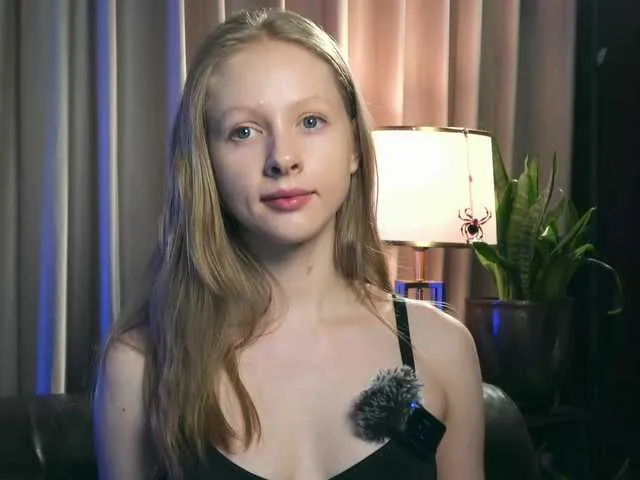 Live sex webcam photo for MiaVebes #292510212