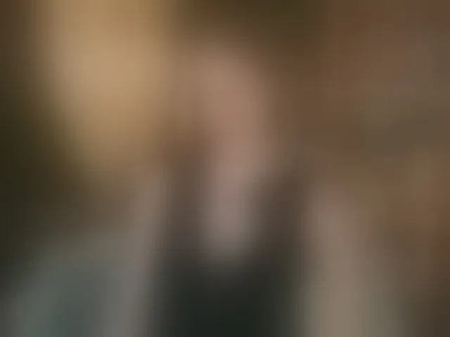 Live sex webcam photo for MiaVebes #293570211