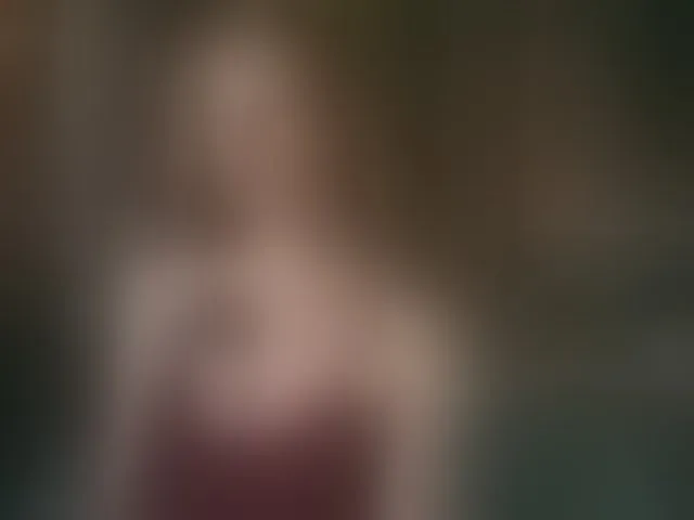 Live sex webcam photo for MiaVebes #293807145