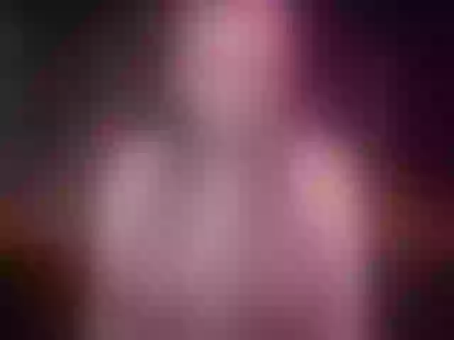 Live sex webcam photo for MiaVixenn #290831893