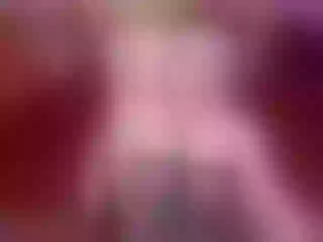 Live sex webcam photo for MiaVixenn #290940911