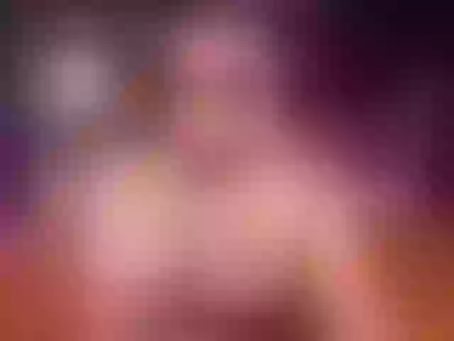 Live sex webcam photo for MiaVixenn #291006901