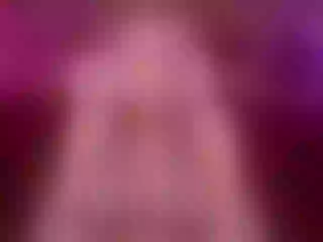 Live sex webcam photo for MiaVixenn #291164366