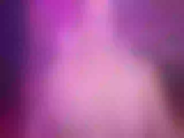 Live sex webcam photo for MiaVixenn #292064470