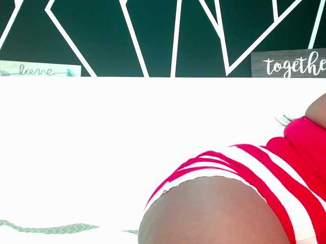 Live sex webcam photo for MiaWilliams #277985703