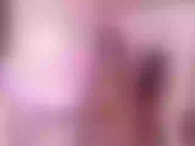 Live sex webcam photo for MiaaEvanss #276243758