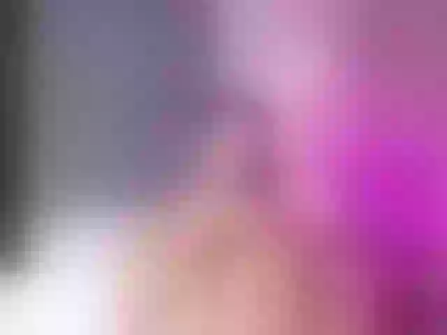 Live sex webcam photo for MiaaEvanss #276281504