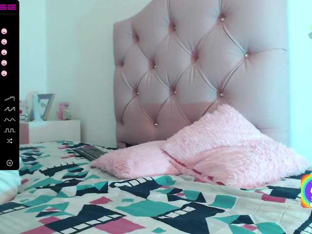 Live sex webcam photo for Miabronw #272713719