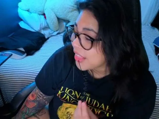 Live sex webcam photo for Miacanelaxo #293598329