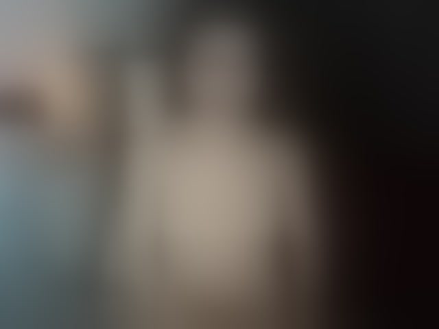 Live sex webcam photo for MiacoCoa