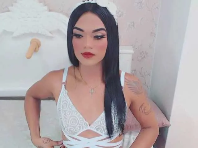 Live sex webcam photo for Miadanielaxxx #273271694