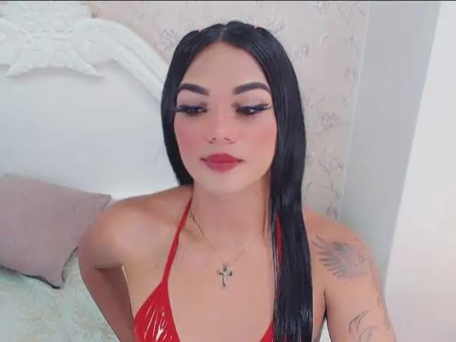 Live sex webcam photo for Miadanielaxxx #273340545
