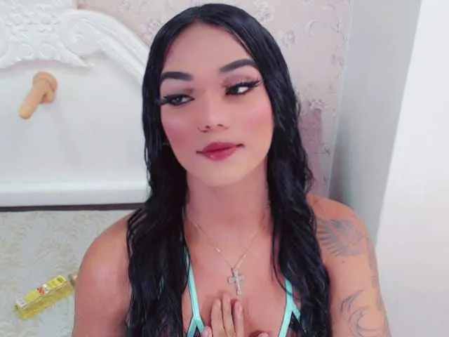Live sex webcam photo for Miadanielaxxx #273357945