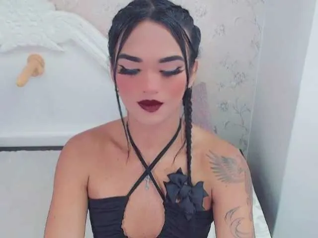 Live sex webcam photo for Miadanielaxxx #273426740
