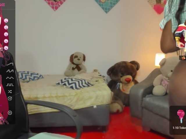 Live sex webcam photo for Miagrace1 #276330516