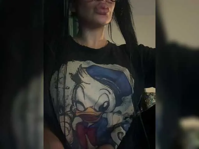 Live sex webcam photo for MiamiMur #291093014