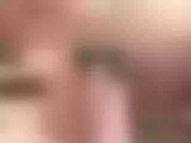 Live sex webcam photo for MiamiMur #291667232