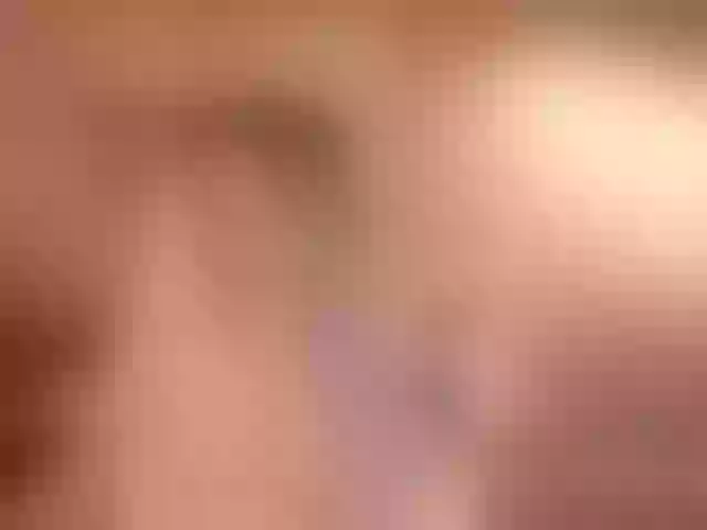 Live sex webcam photo for MiamiMur #291958877
