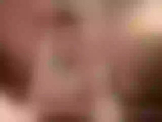 Live sex webcam photo for MiamiMur #292132836