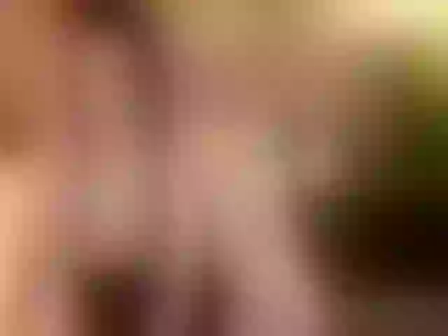 Live sex webcam photo for MiamiMur #292245357