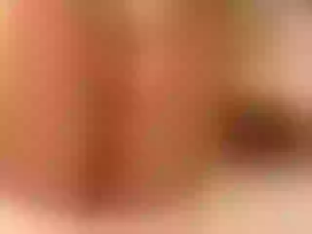 Live sex webcam photo for MiamiMur #292272914