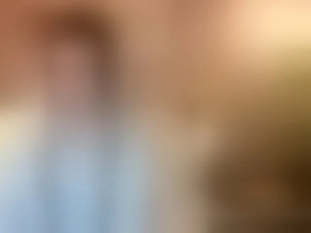 Live sex webcam photo for MiamiMur #292311938