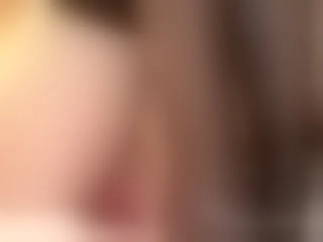 Live sex webcam photo for MiamiMur #292352089