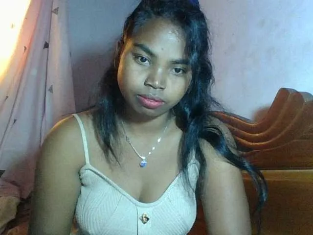 Live sex webcam photo for Miarizou #291693140